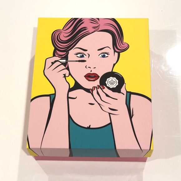 Glossybox Collectible Pop Art Girl Box - Picture 4 of 7
